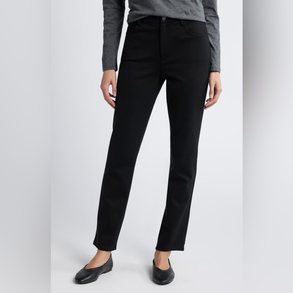 Like New - Eileen Fisher High Waist Slim Fit Jeans - Black - Size XS